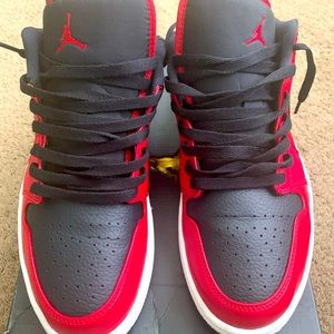 Air Jordan 1 low